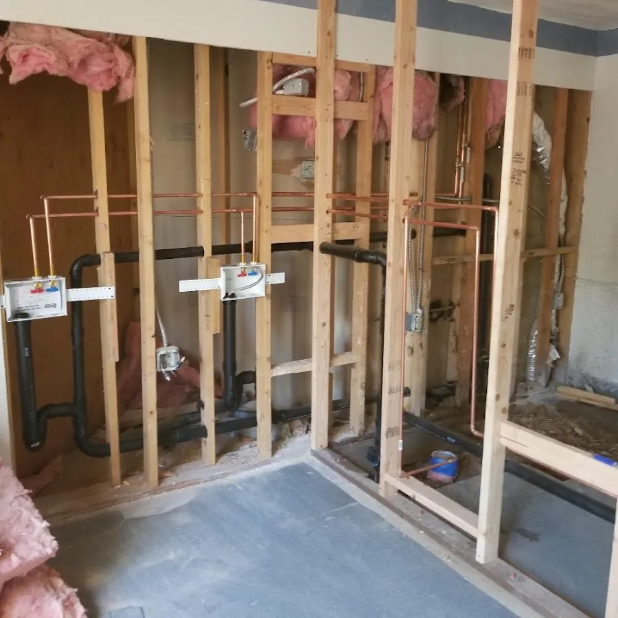 Copper pipe rough-in and plumbing installation in Holland